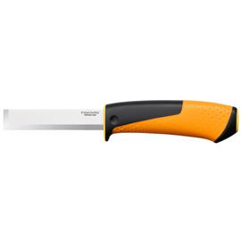 Fiskars Ácskés, tokba épített élezővel