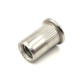 Szegecsanya M8 laposfejű alu (átf. 3,5-6mm) Szegecsanya M8 laposfejű alu (átf. 3,5-6mm)